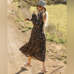 Billabong Better Days Long Sleeve Peasant Floral Print Midi Dress Black Large